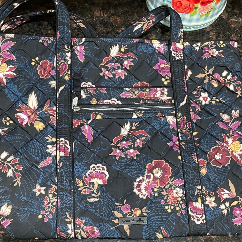 Vera Bradley Vera Tote